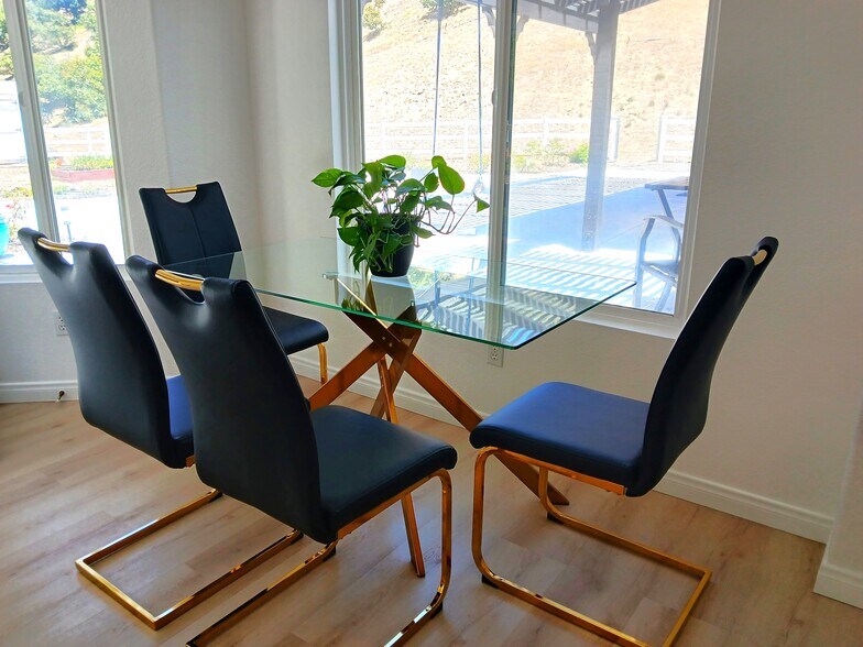 Building Photo - 43605 Los Gatos Rd