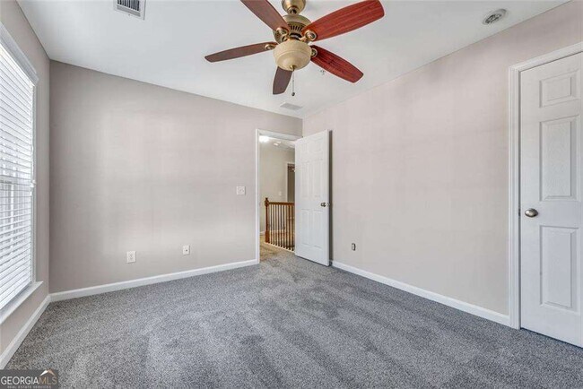 Building Photo - 268 Balaban Cir