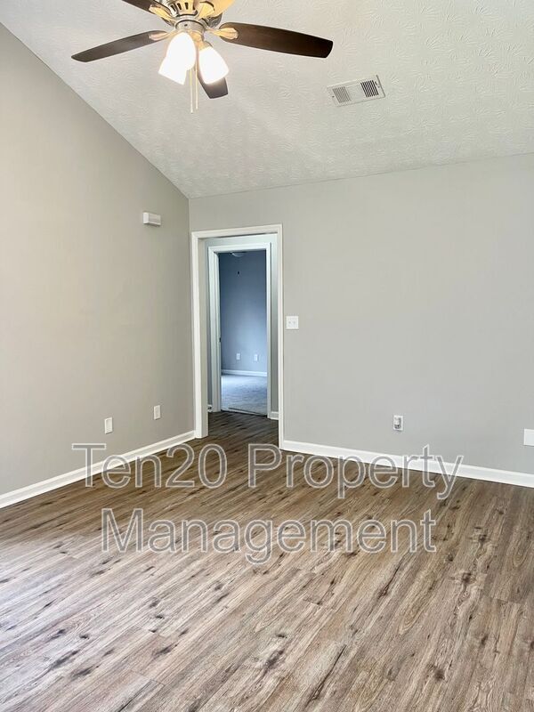 Building Photo - 2521 Lacey Oak Ct