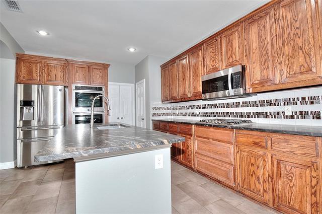 Building Photo - 6212 Meadowcrest Ln