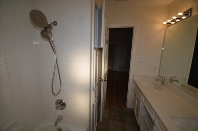 Building Photo - 7801 Parliament Pl