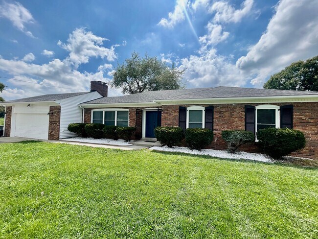 Building Photo - 7802 Brownwood Dr