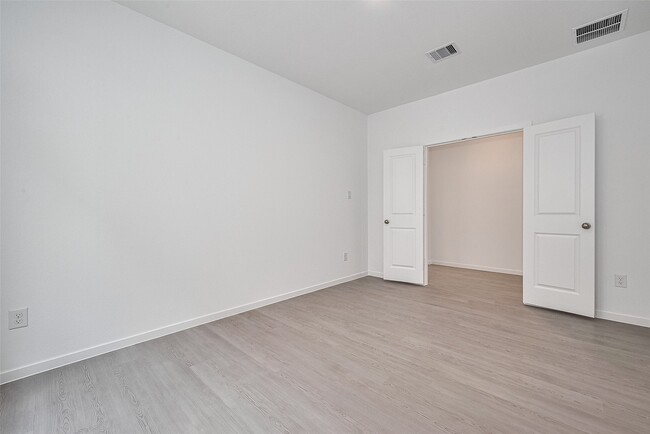 Building Photo - 21722 Colonial Medow Creek Trl