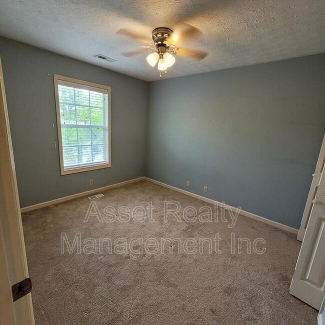 Building Photo - 8813 Quails Bend Ln