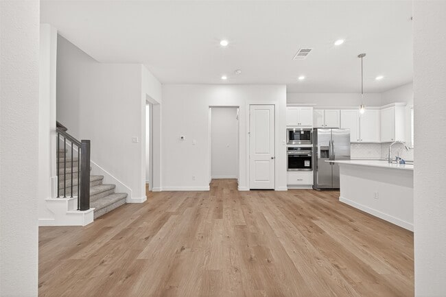 Building Photo - 3203 Home Ct