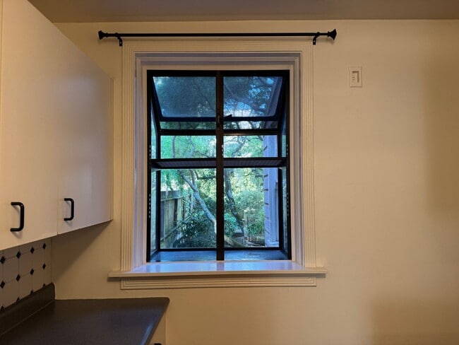Building Photo - Beautiful Vintage Single-Family Home in San Francisco’s Mid-Richmond District