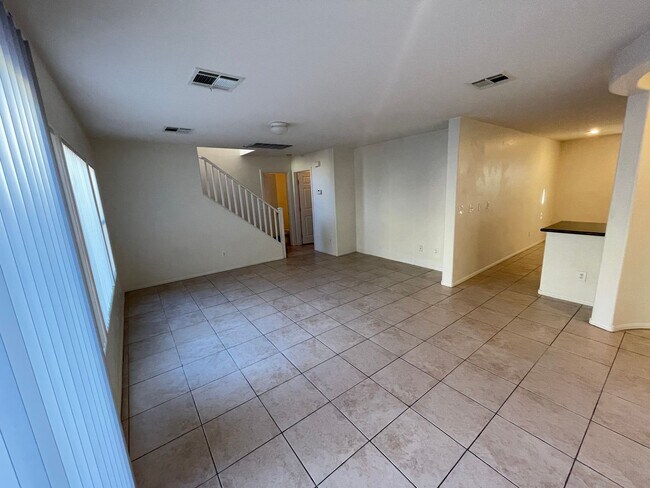 Building Photo - 5038 W Desert Dandelion Ct