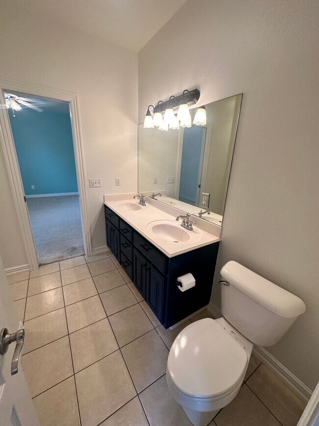 Building Photo - 4 Bed/3 Bath for rent in Bentonville! New ...