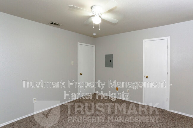 Building Photo - 1604 Inca Dr