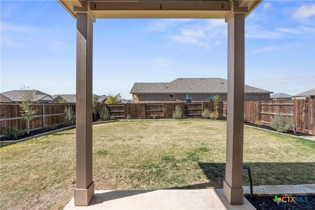 Building Photo - 328 Peace Pipe Way