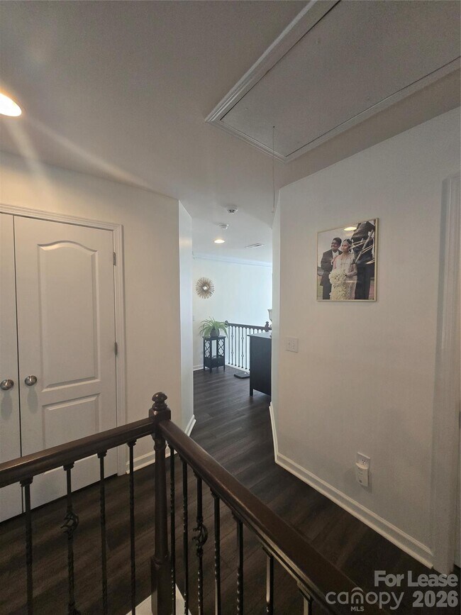 Building Photo - 6503 Manitoba Ln