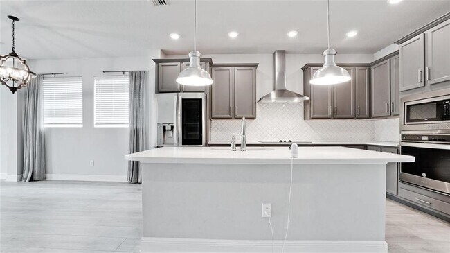 Building Photo - 5546 Spanish Moss Cv
