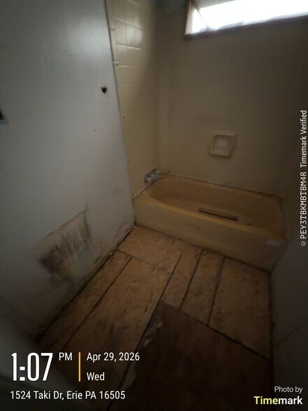 Building Photo - 1425 Wanna Dr
