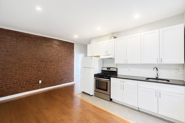 Floorplan - 141 Nagle Avenue