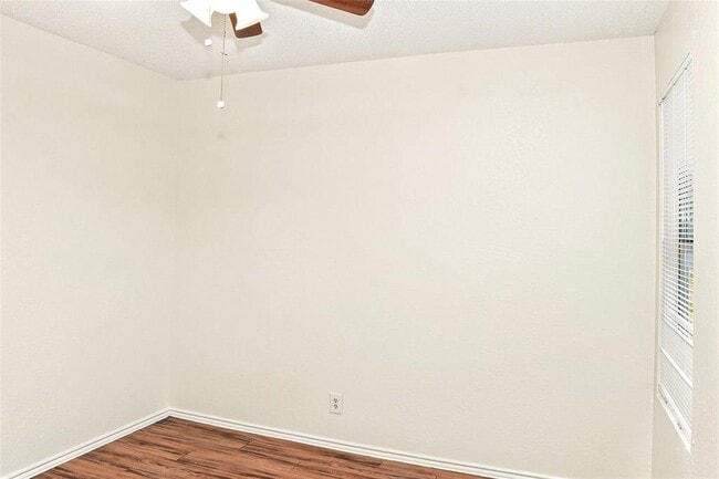 Building Photo - 6906 Deep Cir
