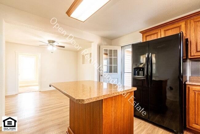 Building Photo - 3 bedroom home now available