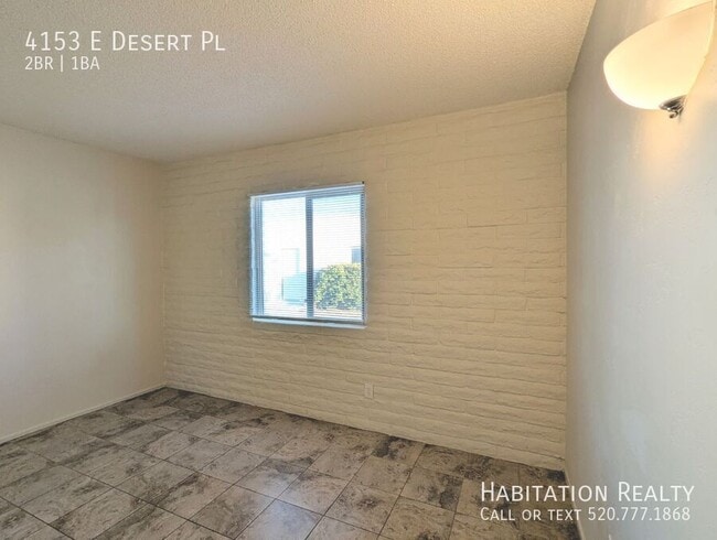 Building Photo - 4153 E Desert Pl