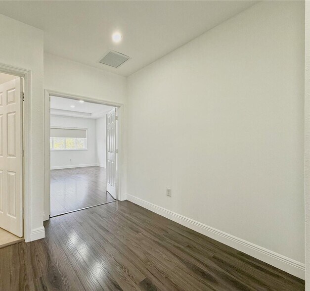 Building Photo - 16562 SW 71st Ter