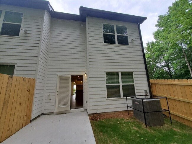 Building Photo - 4203 Tucker Norcross Rd