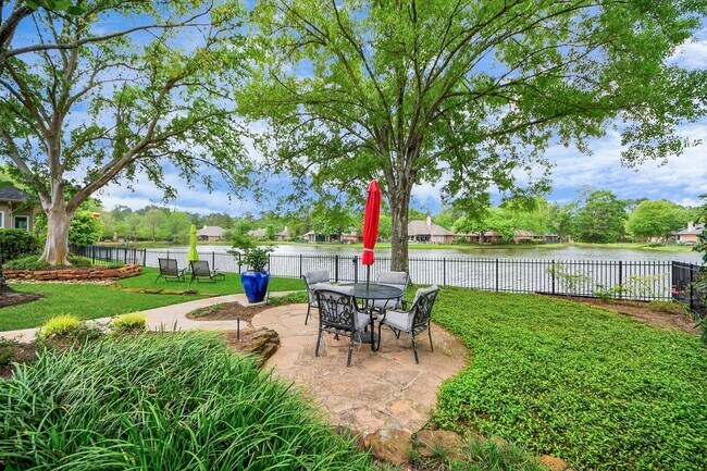 Building Photo - 19 Wild Meadow Ct