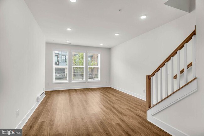Building Photo - 21807 Croxley Ter