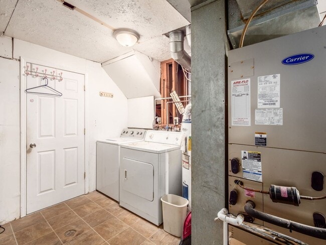 Building Photo - 3 Bedroom 1.5 Bath Single Family Home - Hilliard, OH