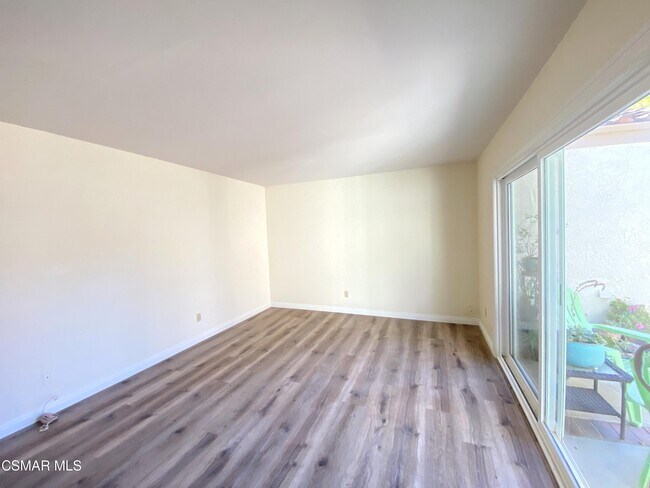 Building Photo - 2174 Deerfield St