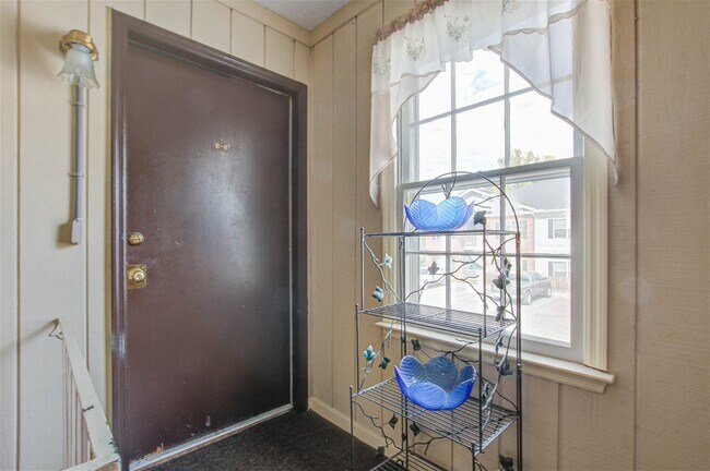 Building Photo - 2150 Spoleto Lane Apt #B6, North Charlesto...