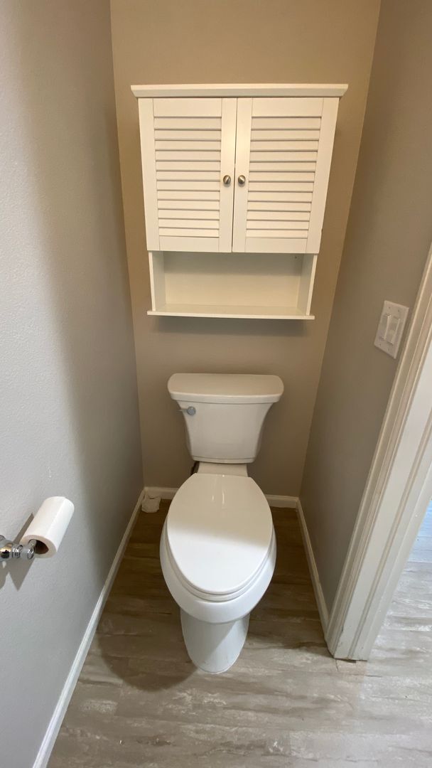 Building Photo - 2 Bedroom 2 1/2 Bathroom Brighton Condo