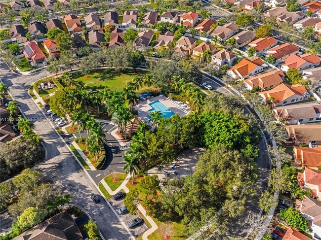 Building Photo - 1433 Presidio Dr