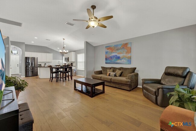 Building Photo - 481 Bayou Bend Dr