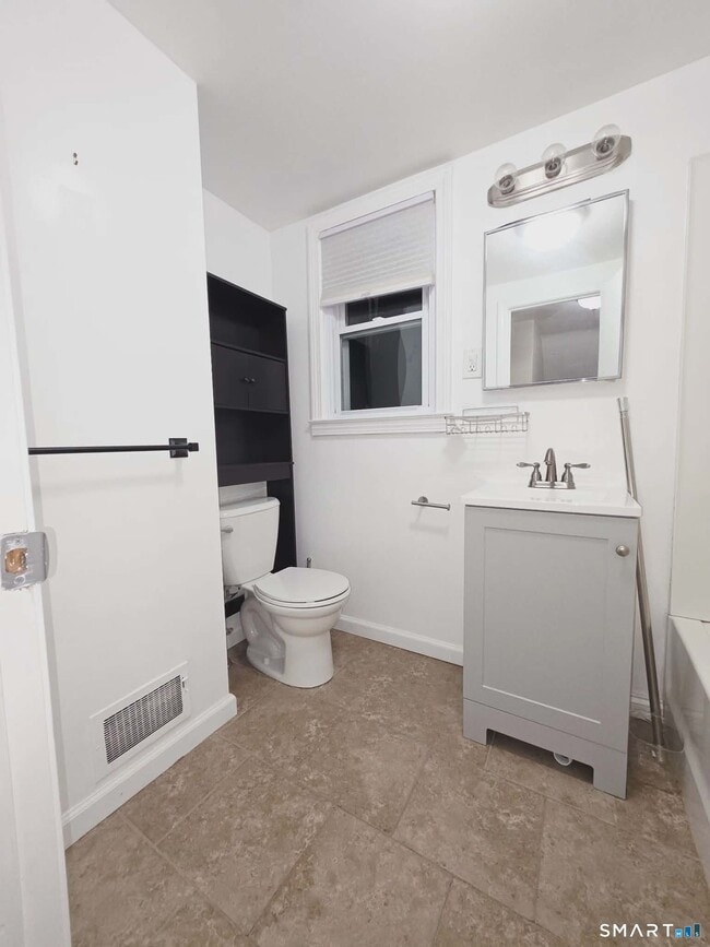 Building Photo - 271 Gaylord Dr