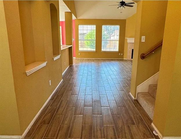 Building Photo - 5013 Goldenrod Dr