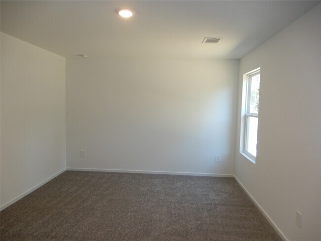 Building Photo - 16551 Plum Bark Dr