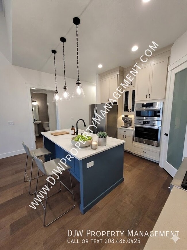 Building Photo - 4264 W Lovegood Ln