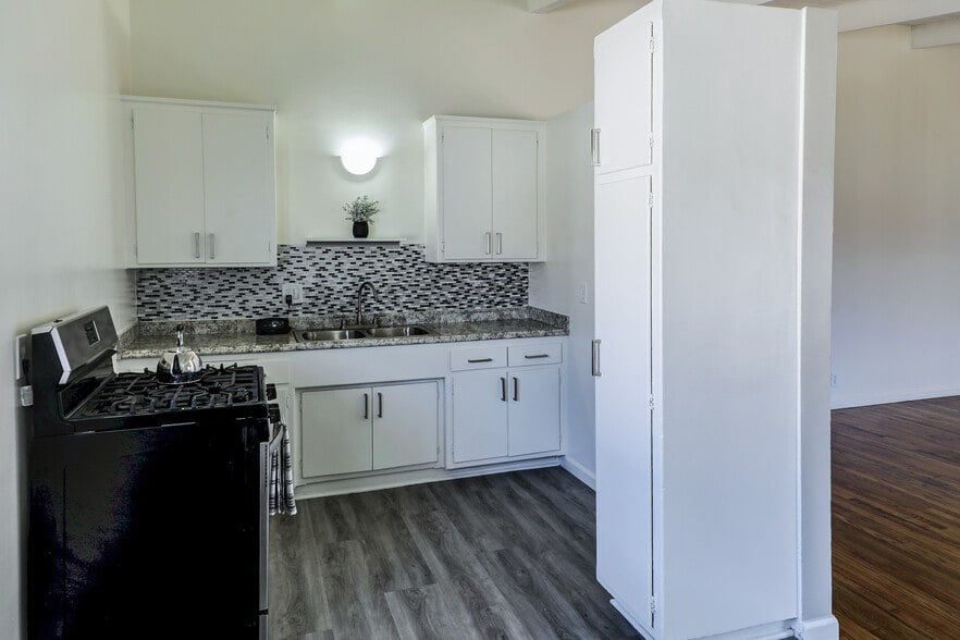 KITCHEN - Marine Terrace