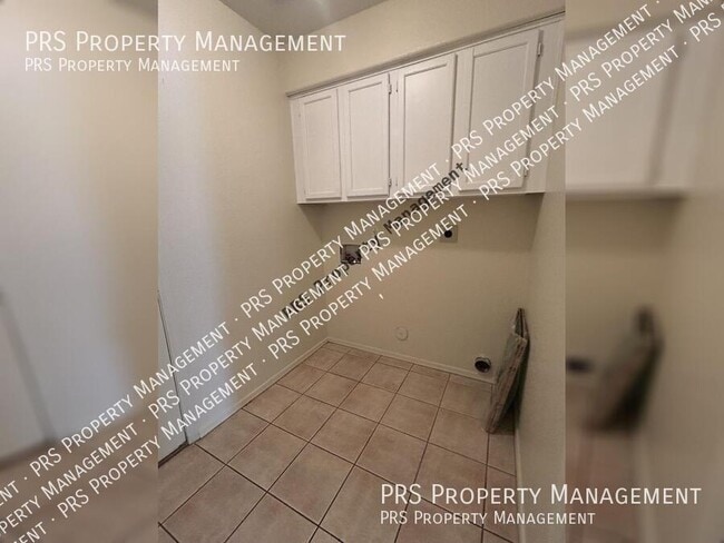 Building Photo - 51 N Del Pueblo Pl