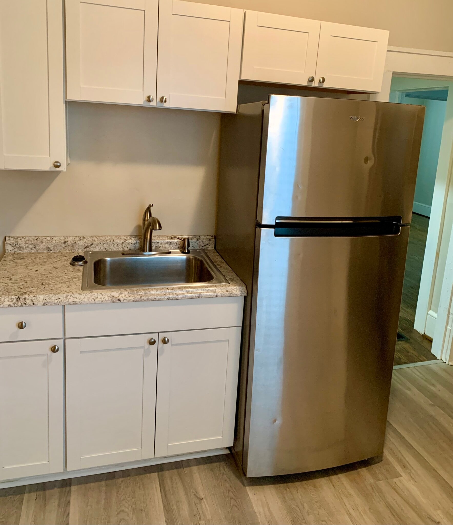 Kitchen sink area - 1332 Buena Vista Blvd SE