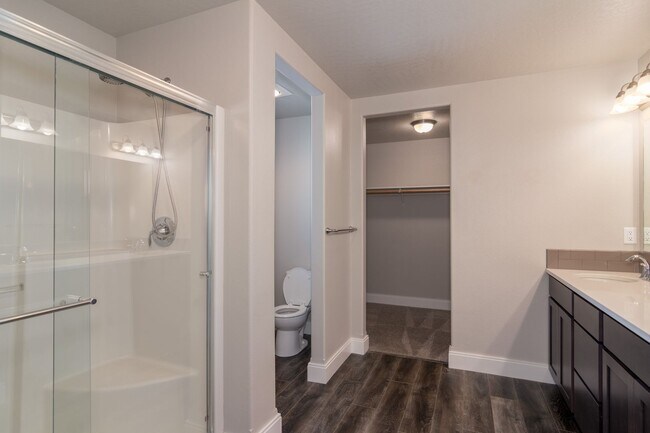 Building Photo - 3 Bed 2 Bath Single Level Morning Side Val...