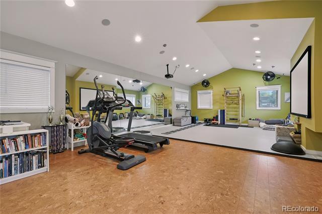 Building Photo - 514 E Bijou St