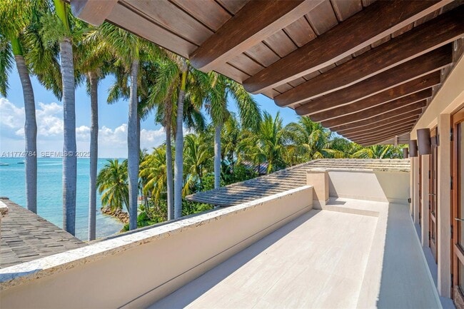 Building Photo - 9 Harbor Point