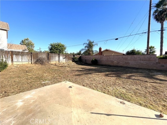 Building Photo - 34759 Lockwood Dr