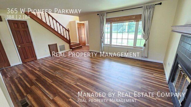 Building Photo - 365 W Pioneer Pkwy