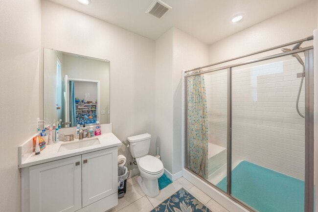 Building Photo - 232 Keeper