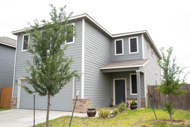 Building Photo - 4207 Lorisa Dr
