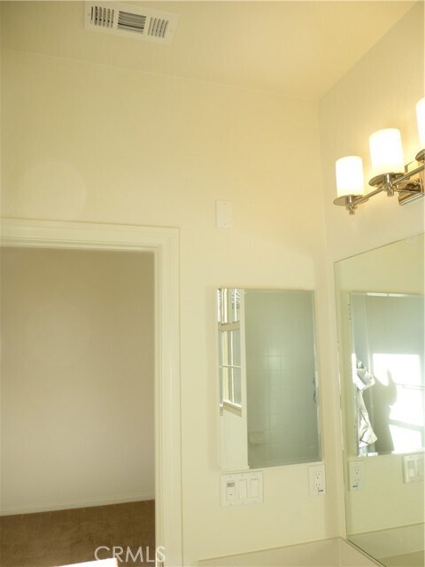Building Photo - 50 Capricorn
