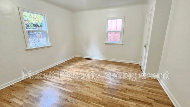 Building Photo - 139 S Lafayette Ave