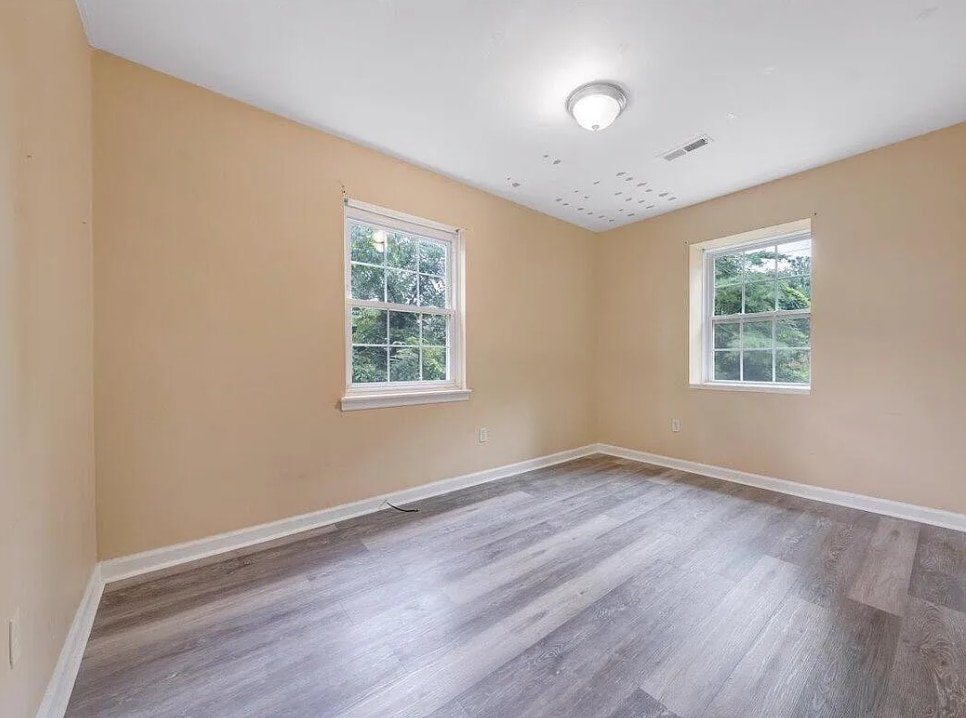 Building Photo - 1704 Elbert Dr