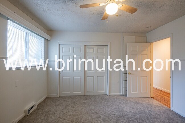 Building Photo - 3738 S 700 E