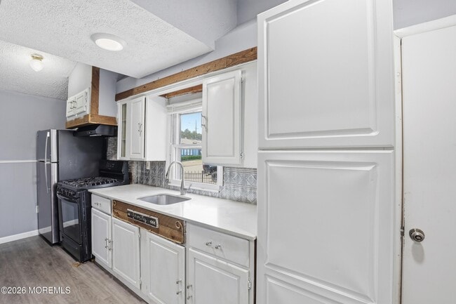 Building Photo - 141 Mill St